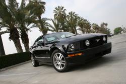Add more ponies to your 2005-2009 Ford Mustang GT or S197 Mustang Bullitt with an AIRAID MXP Intake 